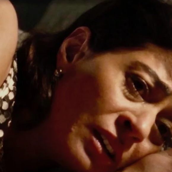 Nas emoções finais da novela 'Garota do Momento', Juliano vai decidir sequestrar Clarice, a mãe de Beatriz.