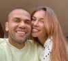 Daniel Alves foi absolvido da acusação de estupro contra uma jovem em março de 2024 após ficar 14 meses preso; logo depois, sua mulher, Joana Sanz, revelou gravidez inédita