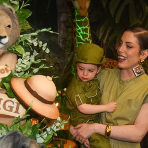 Na tarde desta terça-feira (19), a adolescente se reuniu com os pais, Roberto Justus e Ticiane Pinheiro, a madrasta, Ana Paula Siebert e mais familiares para comemorar a chegada dos 2 anos do sobrinho, Luigi, filho caçula de Fabiana Justus.