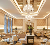 O Hotel Vier Jahreszeiten Kempinski, em Munique, reúne tradição, luxo e experiências exclusivas. Foi lá que Harry Kane viveu temporariamente após deixar o Tottenham para defender o Bayern de Munique