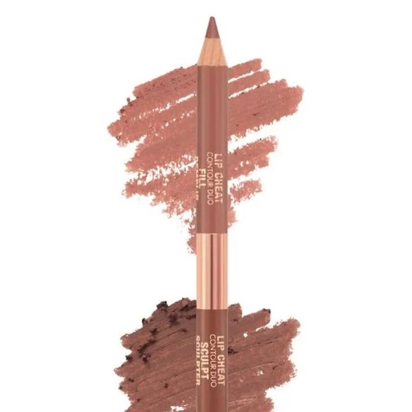 Duo de contorno labial Super Nudes Lip Cheat da Charlotte Tilbury em tom bronzeado - $ 26