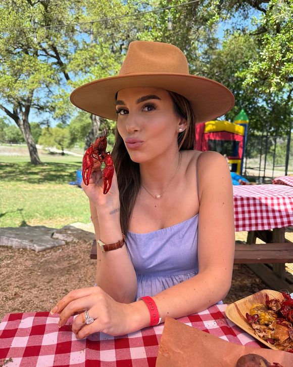 Christy Carlson Romano reforça que foi tudo um acidente: ‘Eles não foram mal-intencionados. Não foi um ataque grave. Foi o que aconteceu’
