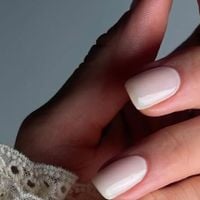 Sete esmaltações simples e muito estilosas para exibir mãos elegantes e bem cuidadas