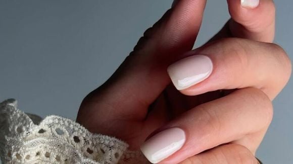 Sete esmaltações simples e muito estilosas para exibir mãos elegantes e bem cuidadas