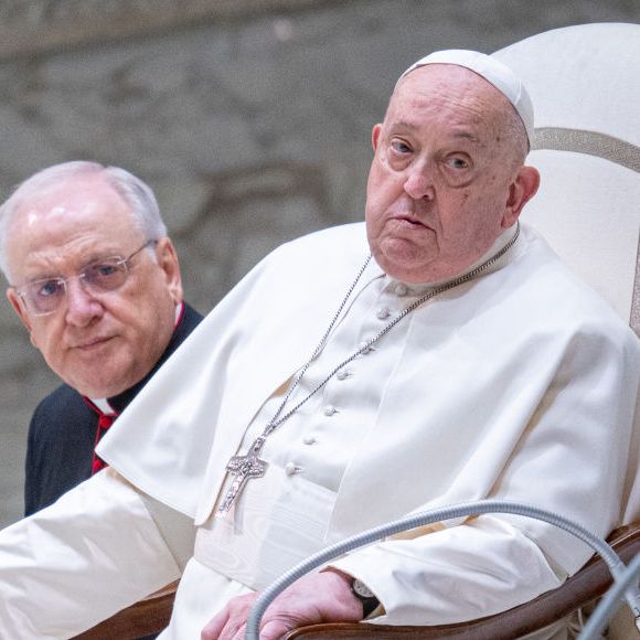 2025: dois dias antes de ser internado, Papa Francisco participou de uma audiência geral no Vaticano