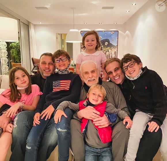 Francisco Cuoco deixa família grande e três filhos: Rodrigo, Diogo e Tatiana (que não está na foto)
