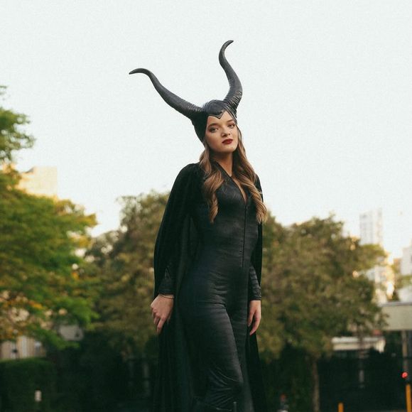 Rafaella Justus se vestiu de Malévola na festa de Halloween da irmã caçula, Vicky Justus