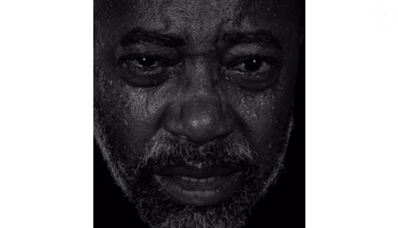 Ator Nando Cunha confessa pausa no teatro para se tratar contra uma depressão. "Decidi me afastar do espetáculo para cuidar da minha saúde mental. A arte tem o poder de salvar o espectador, mas nem sempre quem está no ofício de representar"