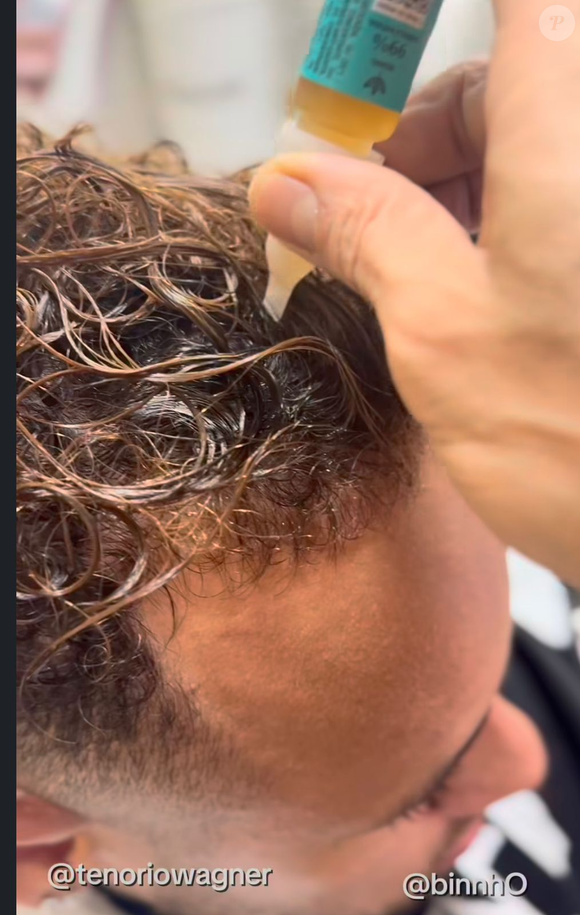 Novo cabelo, velha tradição: Neymar mudou o visual para a Copa e a internet não perdeu a chance de brincar com o moicano