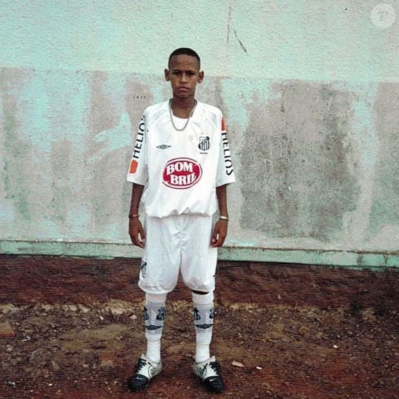 Talento de Neymar o levou a ser notado pela base do Santos