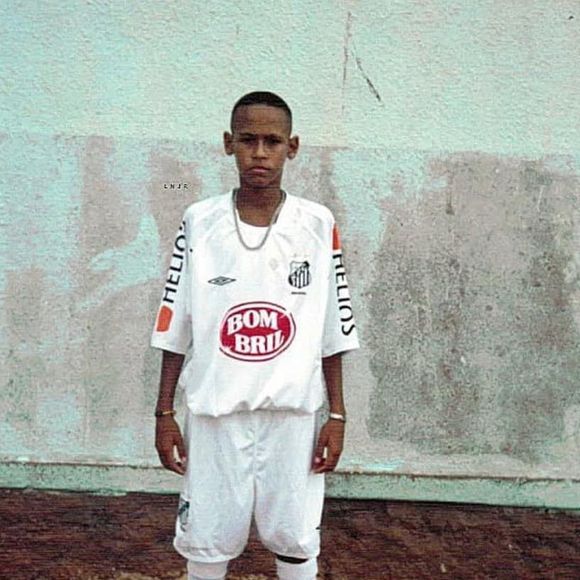 Talento de Neymar o levou a ser notado pela base do Santos
