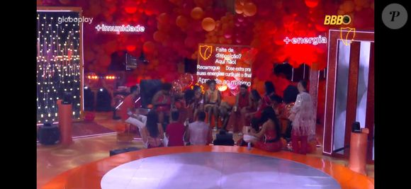 Luísa Sonza cantou 'Chico' bem pertinho dos participantes do 'BBB 25'