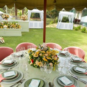 Tons de verde, salmão, bege e rosa queimado dominaram a decoração da festa de 6 anos de Vicky Justus
