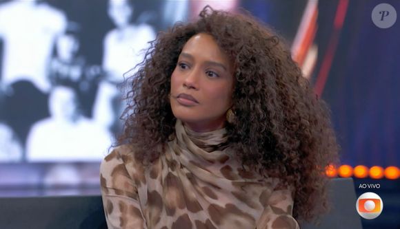 'Filtro solar faz parte do meu ritual diário, assim como escovar os dentes', contou a atriz