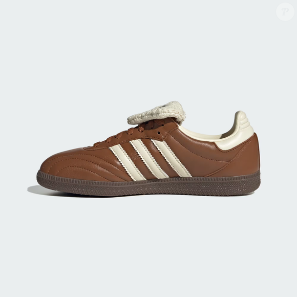 O clássico da Adidas ganhou atualização fashionista: o Samba Língua Longa aposta em couro elegante, visual esportivo e conforto para usar o dia inteiro