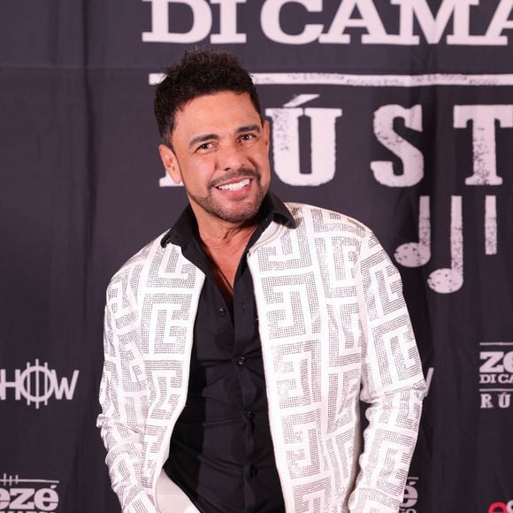 Zezé Di Camargo recebeu críticas de Cleo Loyola, após polêmica por encontros com fãs mulheres em bastidores de shows