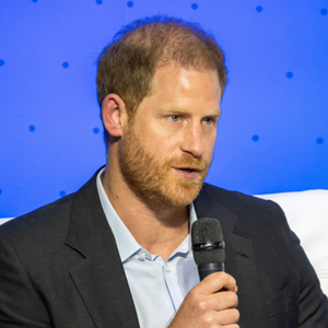 Mensagens vazadas entregam affair de Príncipe Harry com jornalista britânica: ‘Fim de semana cheio de travessuras’