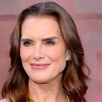 Brooke Shields, aos 61 anos: 'Sou mais jovem agora do que era na juventude. Minha energia, minha confiança e minha falta de autojulgamento são maiores hoje'