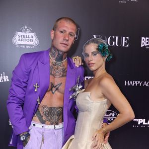 Shantal Verdelho, que usou vestido de noiva de Carrie Bradshaw no Baile Vogue 2025, apostou na marca Aya, da estilista Ana Kurc