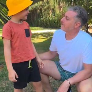 Luciano Huck viralizou na web nesta quinta-feira (03), mais precisamente no TikTok, ao conhecer menino que diz ser fã do apresentador.