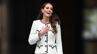 A Zara confirma que a saia branca será a peça mais elegante para a sua temporada de Inverno