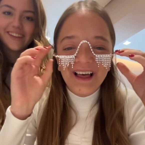 E o acessório dividiu opiniões do público - 81% votou que não curtiu os óculos