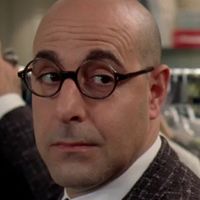 'Tudo ficou confuso': aos 65 anos, Stanley Tucci, de 'O Diabo Veste Prada', detalha diagnóstico de câncer anos após perder a esposa para a mesma doença