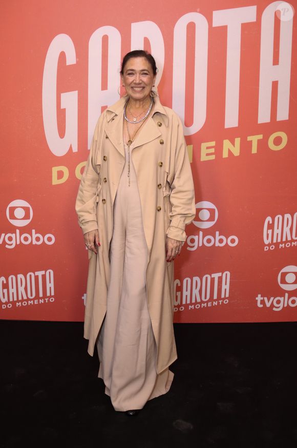 "Eu fui me adaptando aos poucos, cortando sorvetes. Quando vi, meu corpo se acostumou com esse tipo de alimentação e também com certas regras, como comer a cada três horas", contou ao site Notícias da TV.