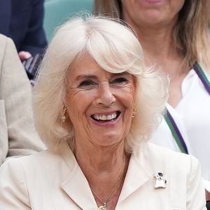 Camilla estava muito nervosa e teria dito que ‘precisava de gim-tônica’, segundo informações de tabloides britânicos