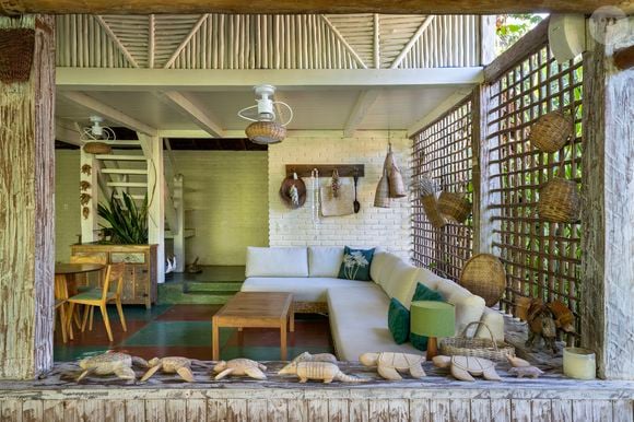 Entre apartamentos, suítes e bangalô, a Capim Santo oferece uma hospedagem integrada ao paisagismo tropical e próxima dos principais pontos turísticos de Trancoso