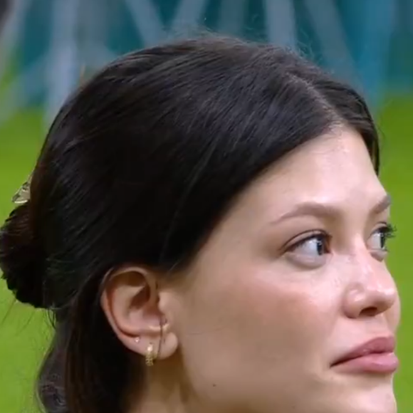 Vitória Strada ainda complementou: 'Nem sei se eu podia estar falando isso, eles me deram uma coisa mais natural, cloreto de sódio', disse a atriz da TV Globo.