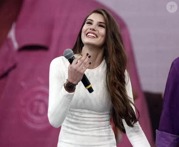 Sucesso de Camila Queiroz como Angel foi tanto que ela logo virou uma estrela nacional