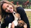 O que diz a psicologia sobre as pessoas que estão sempre acariciando os cães na rua
