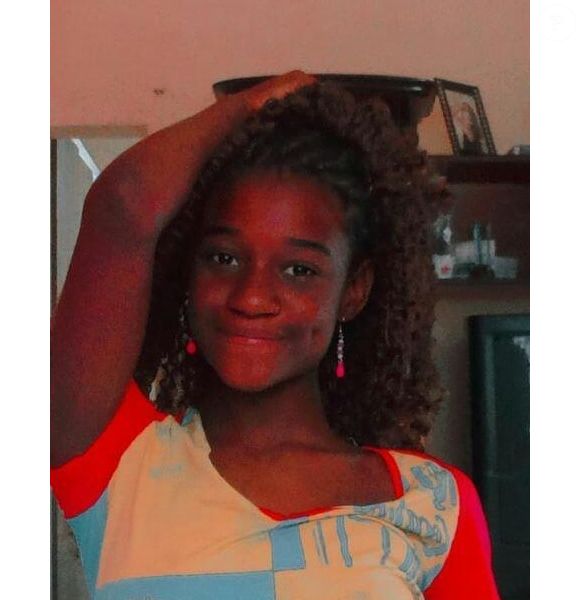 Ainda menina, Lorena Raissa começou a desfilar como passista mirim da Beija-Flor