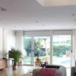 Messi, a esposa e os filhos desfrutam de uma decoração mediterrânea e muito luxo na mansão