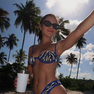 Biquíni de Maisa custa quase meio salário mínimo? Veja os valores que chamaram atenção