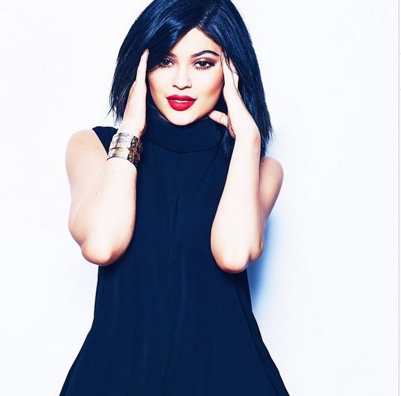Em 2015, Kylie admitiu ter feito preenchimento labial, motivada por inseguranças sobre sua aparência ainda na adolescência