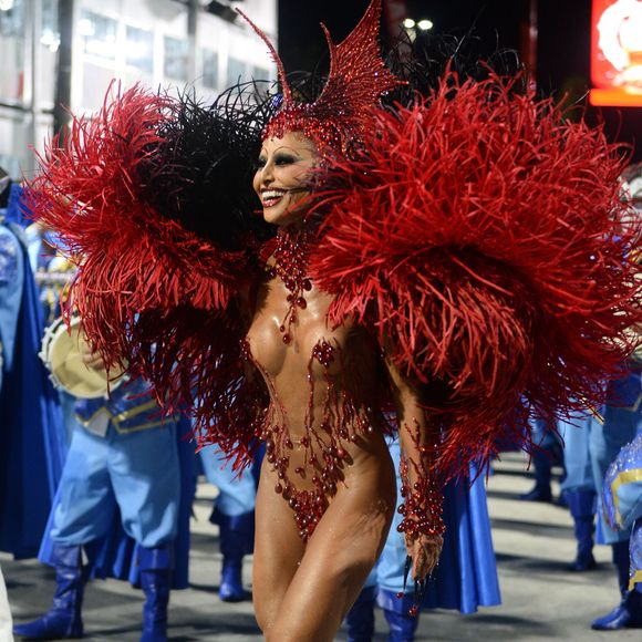 Carnaval 2025: Sabrina Sato deu show de samba no pé