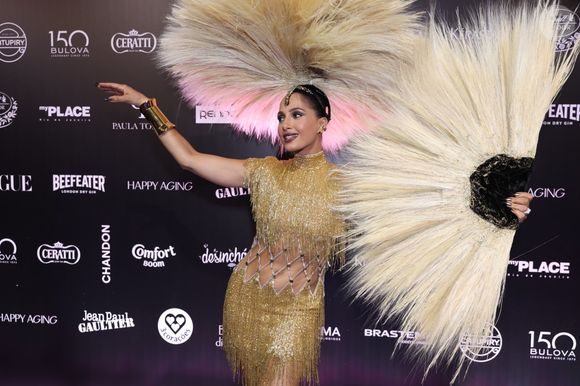 Camila Pitanga desconfiou que vivia um quadro de estafa, mas exames apontaram pneumonia silenciosa