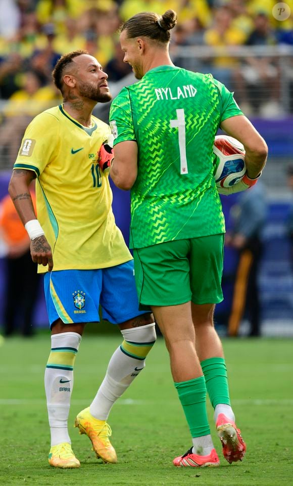 Nem tudo que viraliza é verdade: perfil falso do goleiro da Noruega enganou a internet e fez até o ge publicar um pedido de desculpas