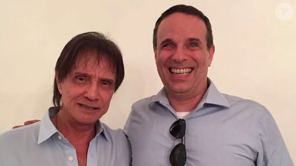 Espólio do filho de Roberto Carlos está longe de acabar: Justiça acha quantia surpreendente em contas de Dudu Braga quatro anos após morte