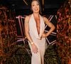 Dentre os convidados na festa de Leo Dias, estava presente a ex-BBB Gracyanne Barbosa, com um vestido super decotado e ousado.