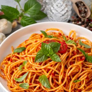 Macarrão com medalha: no Dia Nacional do Macarrão, o recordista olímpico vira o símbolo perfeito da data comemorada em 25 de outubro