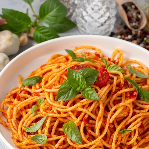 Macarrão com medalha: no Dia Nacional do Macarrão, o recordista olímpico vira o símbolo perfeito da data comemorada em 25 de outubro