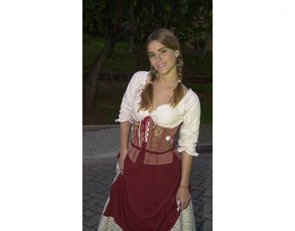 Tradicionalmente loira, Carolina Dieckmann ficou eternamente marcada por sua careca