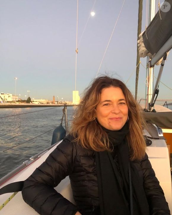 O que quase ninguém sabe é que Claudia Gerini é faixa-preta em taekwondo e já praticou diversos esportes, desde a dança até hipismo