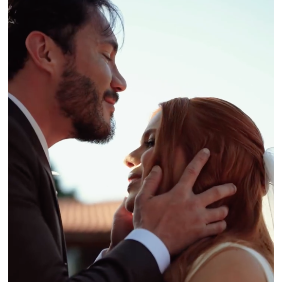 A impressão de que os casais 'ficam parecidos' é influenciada tanto pelas mudanças que realmente acontecem ao longo da vida em comum quanto pela maneira como nosso cérebro processa os rostos