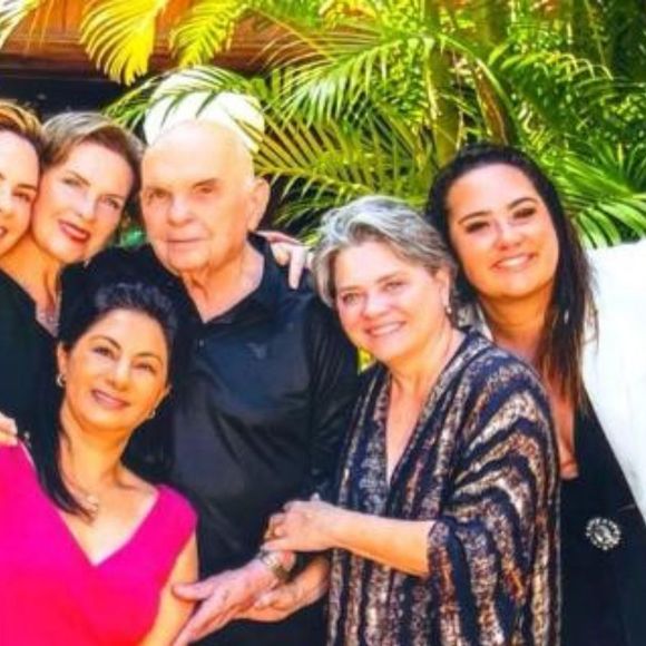 Madrasta de Ana Paula Renault irá receber 50% do valor da aposentadoria do pai da campeã do 'BBB 26'