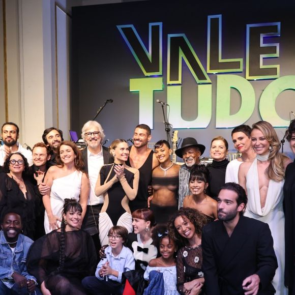 Novela 'Vale Tudo': elenco se reuniu para foto em festa de lançamento