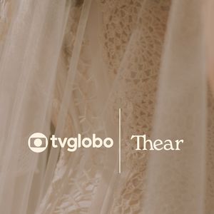 Vestido de crochê da personagem Agrado Garcia, interpretada por Isadora Cruz, nasce de processo de cocriação com o figurino da TV Globo